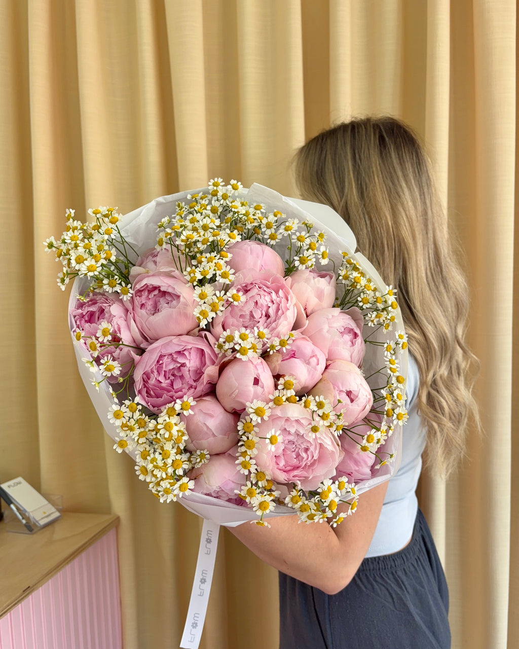 Peony & 💛