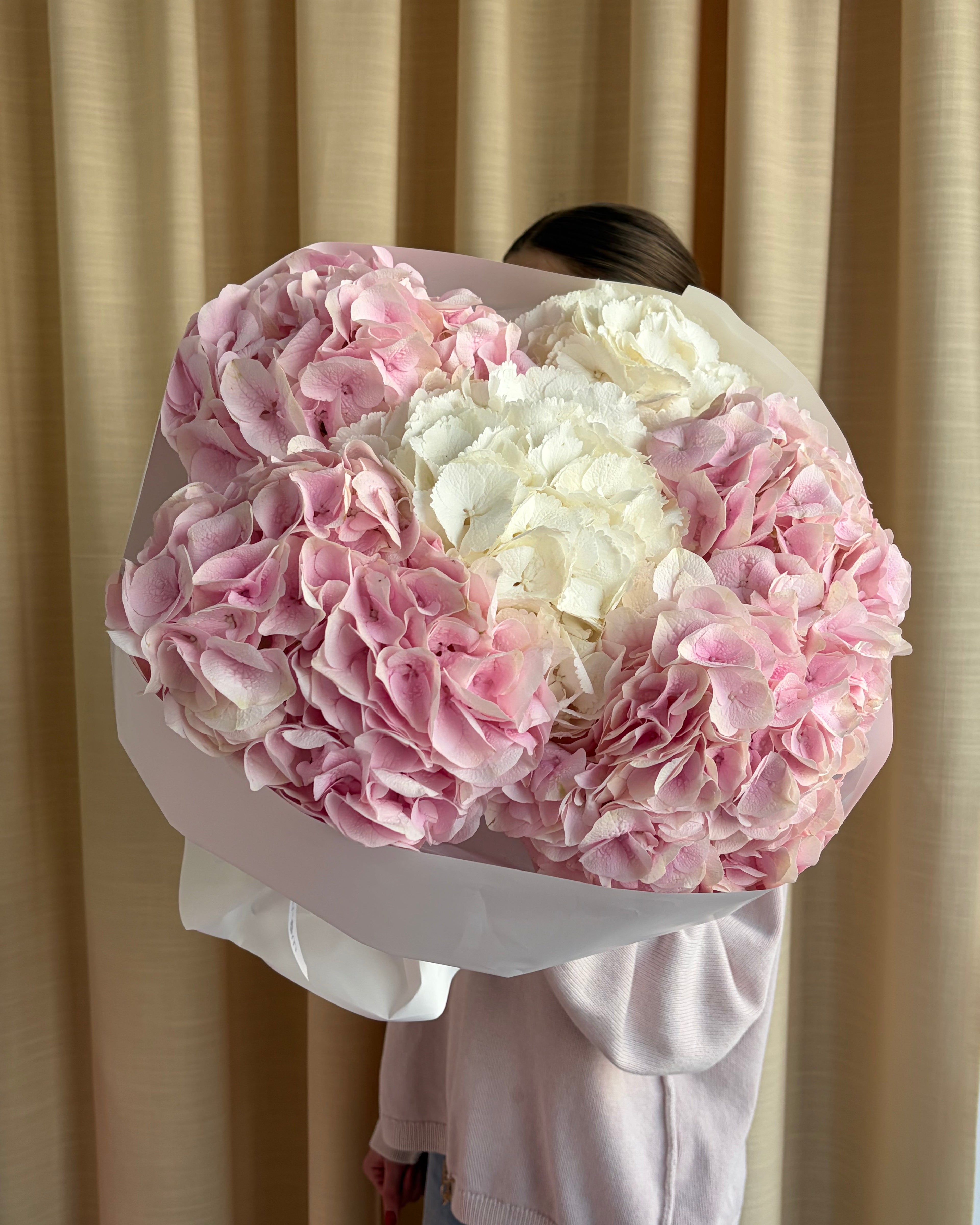 Seasonal Hydrangea Mix
