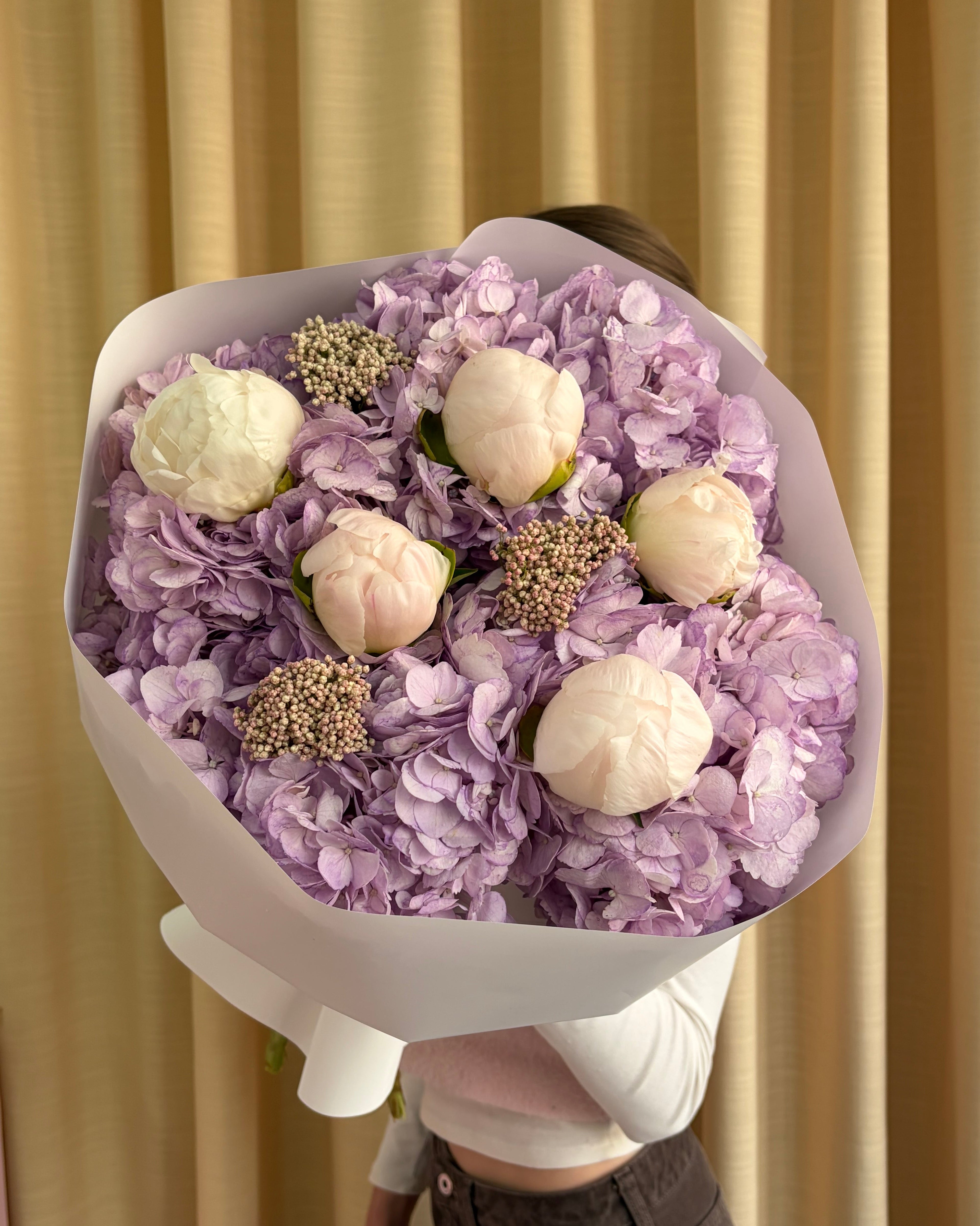 Lilac hydrangea and pionies bouquet Lisbon