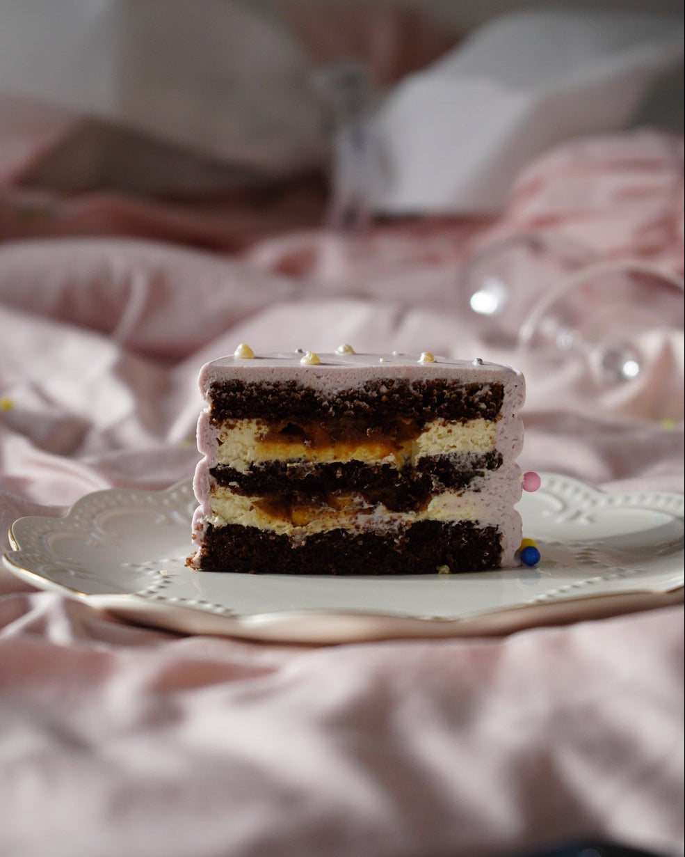 Set of 4 Lil' Cakes & Bouquet