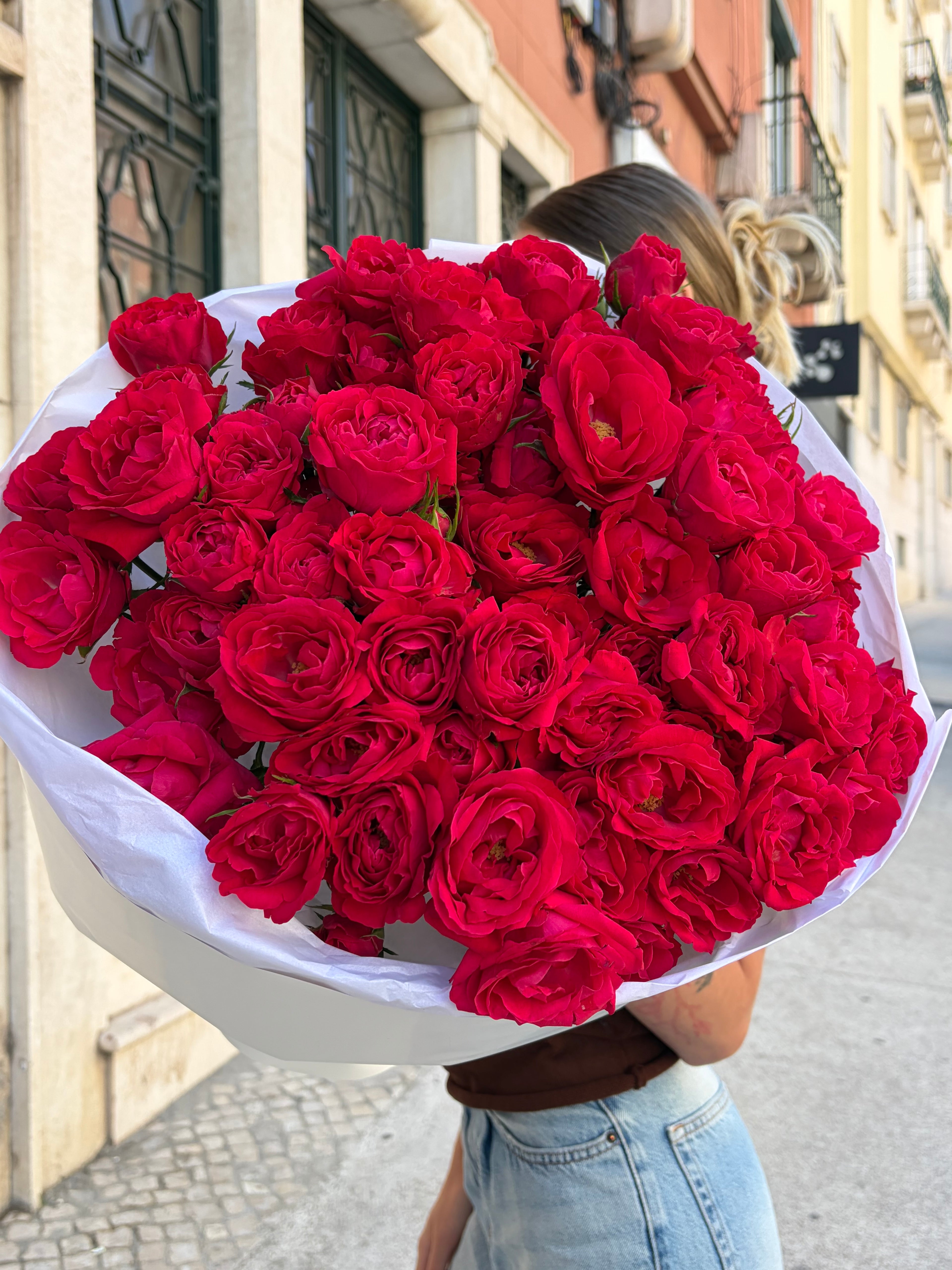 Spray Rose Bachelor