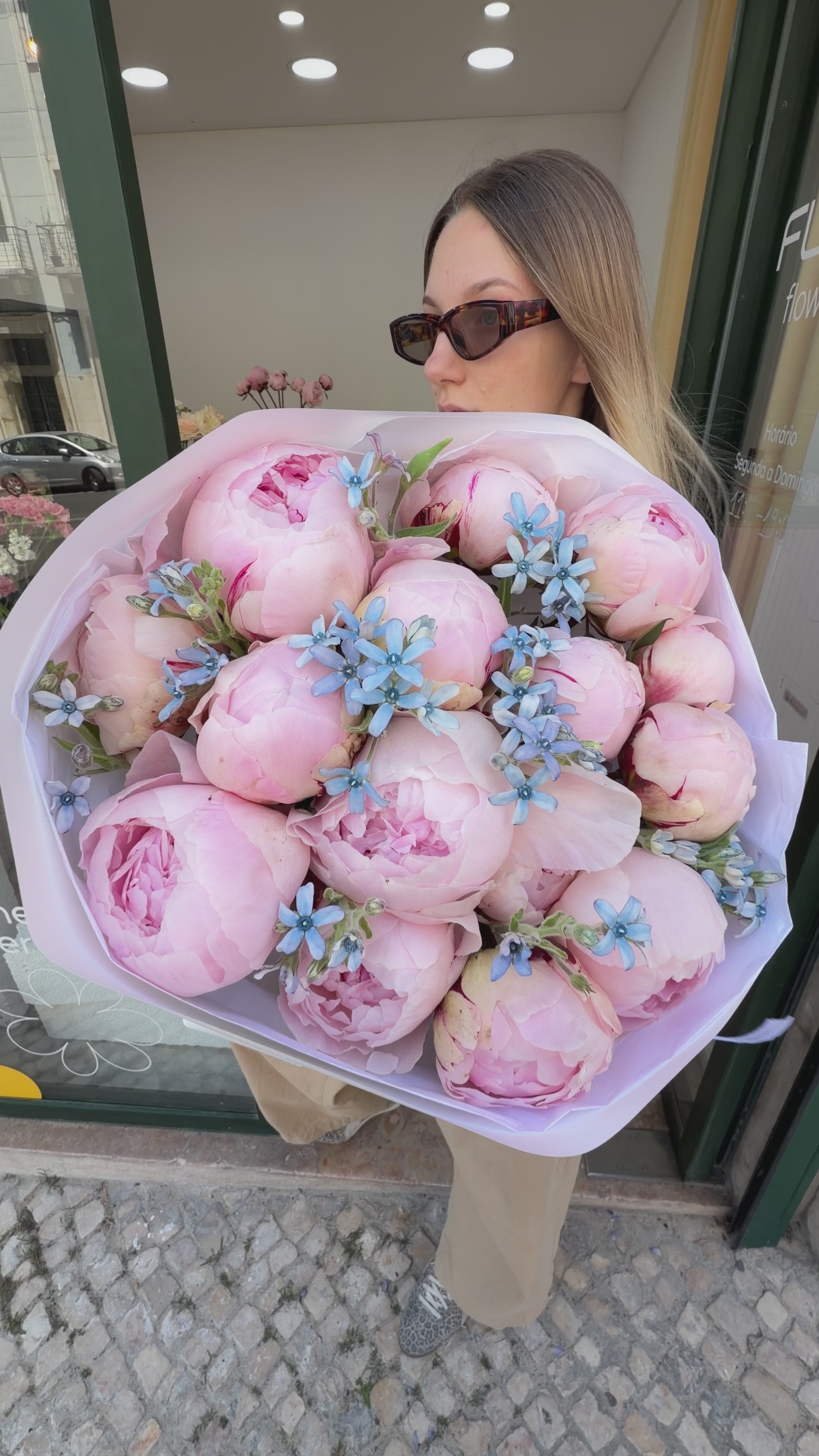 Peony and 🩵